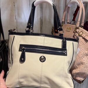 Coach Laura North South Carryall Tote 2010 14887